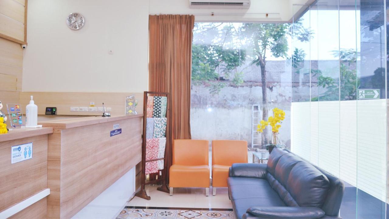 Gaia Asri Hotel Pamanukan Hilir Exterior foto